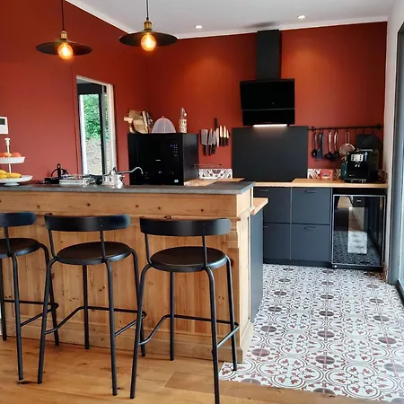 U Castellu, L' Particulier