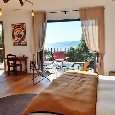 U Castellu D'hôtes&location Et Vue Propriano (Corsica)