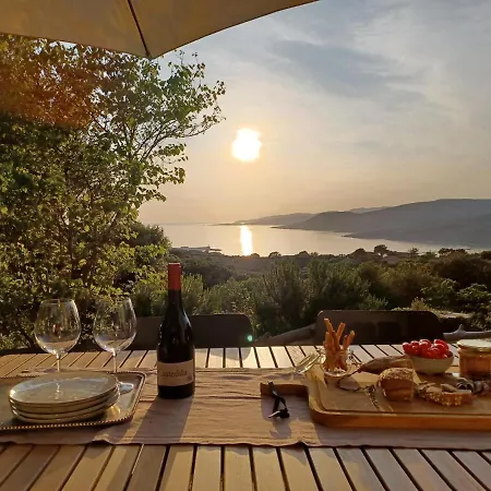U Castellu D'hôtes&location Et Vue Apart-hotel *