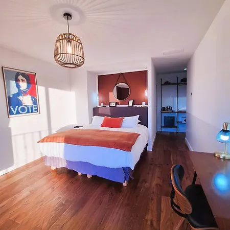 U Castellu, L' Particulier Проприано