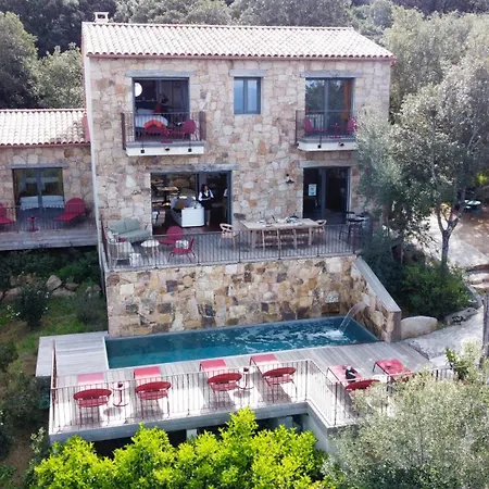 Apart-hotel U Castellu D'hôtes&location Et Vue
