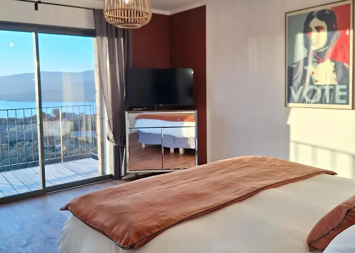 Aparthotel U Castellu, L' Particulier