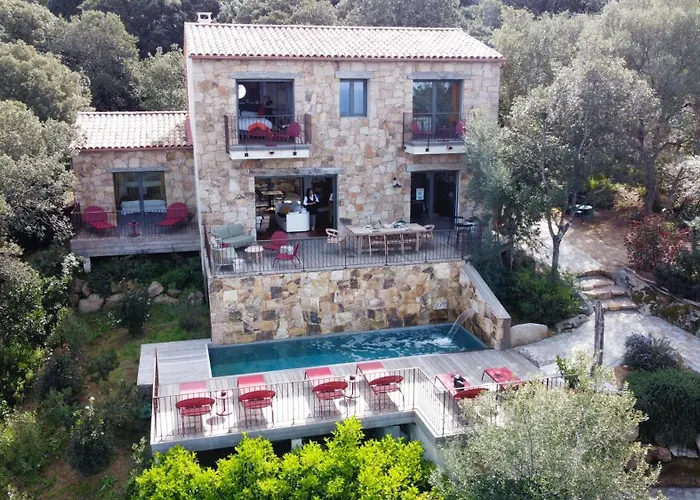 Aparthotel U Castellu, L' Particulier